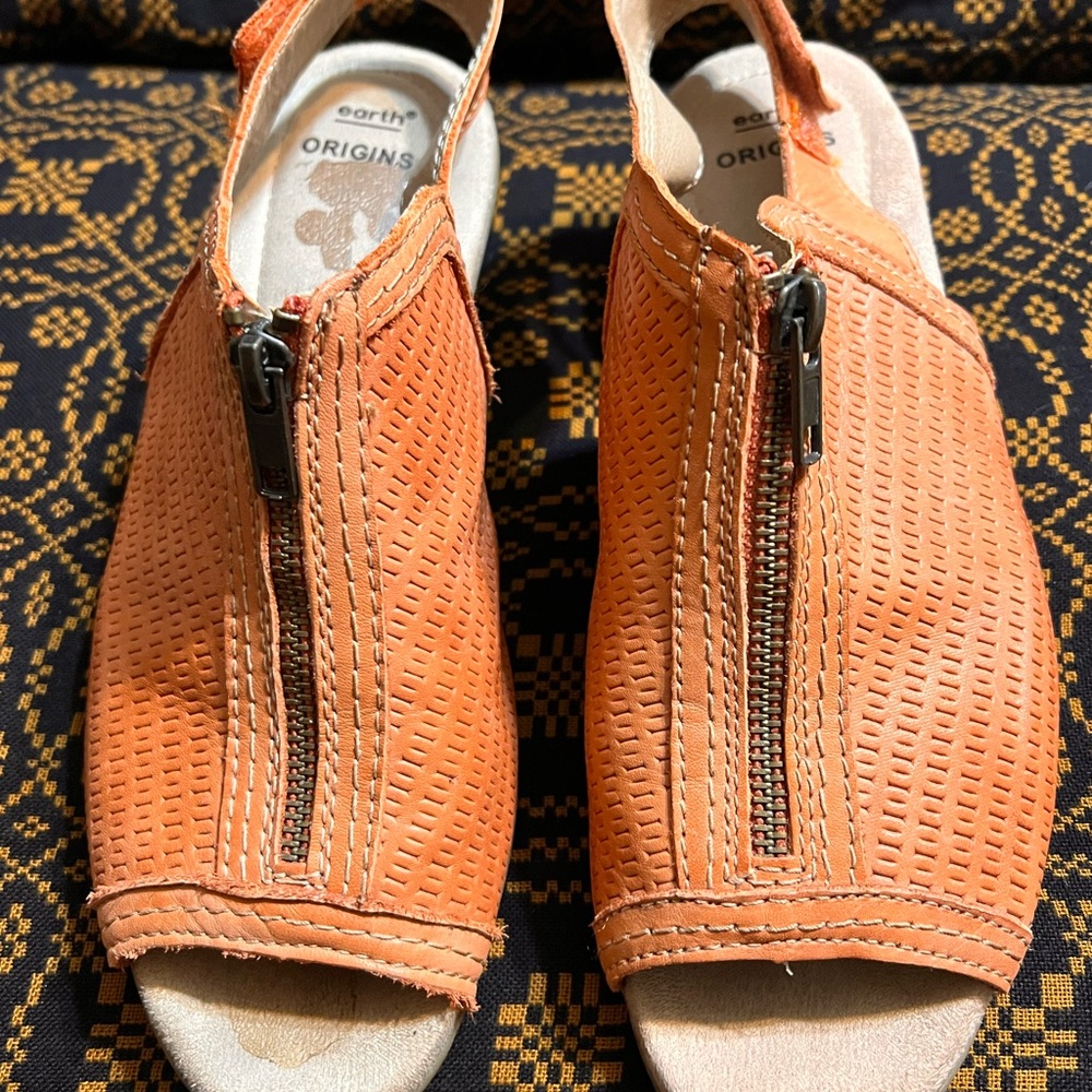 Earth Origins Orange Peep Toe  Leather Sandals 8.5M